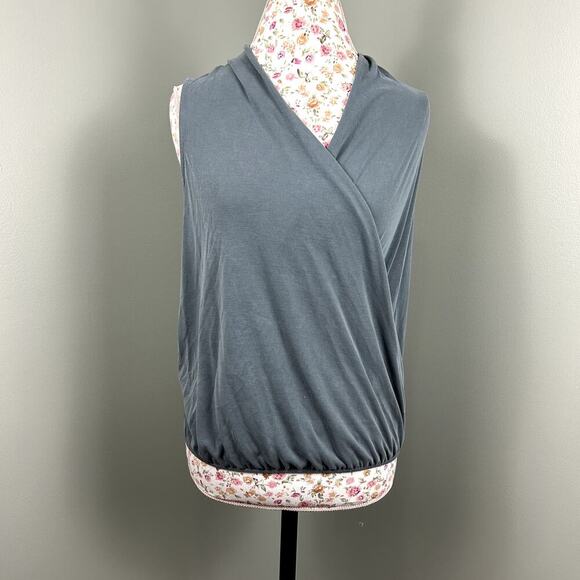 Green Envelope Surplice Wrap Tank Top size Small Gray Sleeveless Summer Blouse - Picture 2 of 9